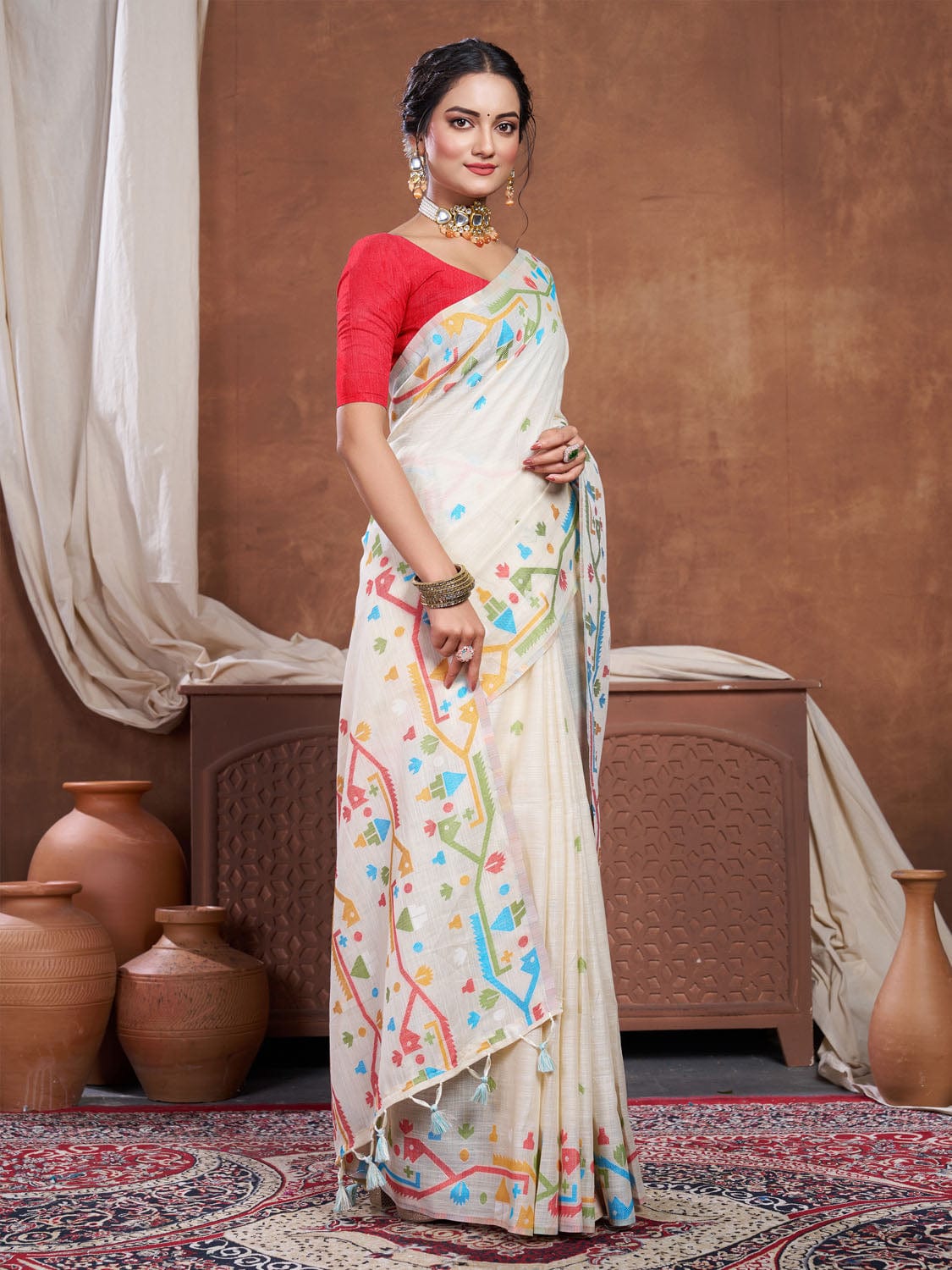 Cream Dhakai Jamdani Cotton Viscose Saree with Geometric Border and Pallu Design dj0100
