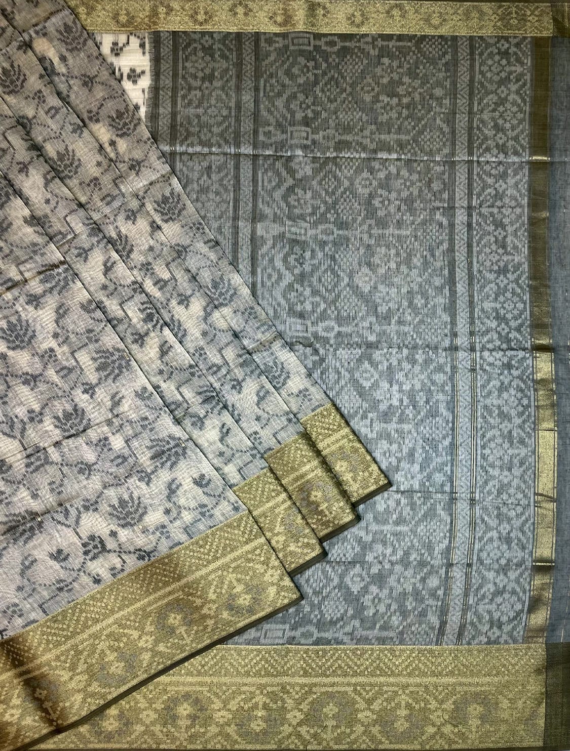 Cream Dhakai Jamdani Cotton Viscose Saree with Geometrical Cut Work and  Zari Border Design dj0031