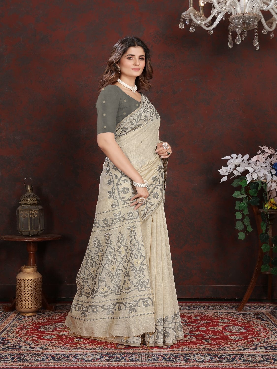 Cream Dhakai Jamdani Cotton Viscose Saree with Pallu and Border Design dj0117