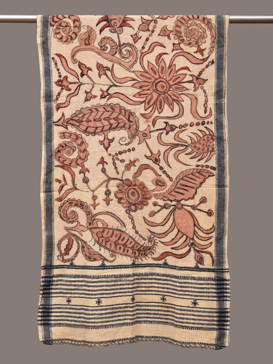Cream Kalamkari Hand Painted Cotton Bhujodi Handloom Stole with Floral Design ds3505