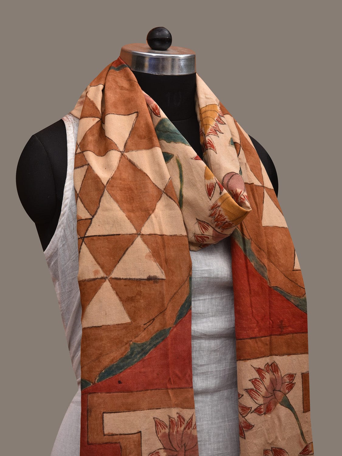 Cream Kalamkari Hand Painted Cotton Dupatta with Lotus Flowers and Chakra Design ds2928