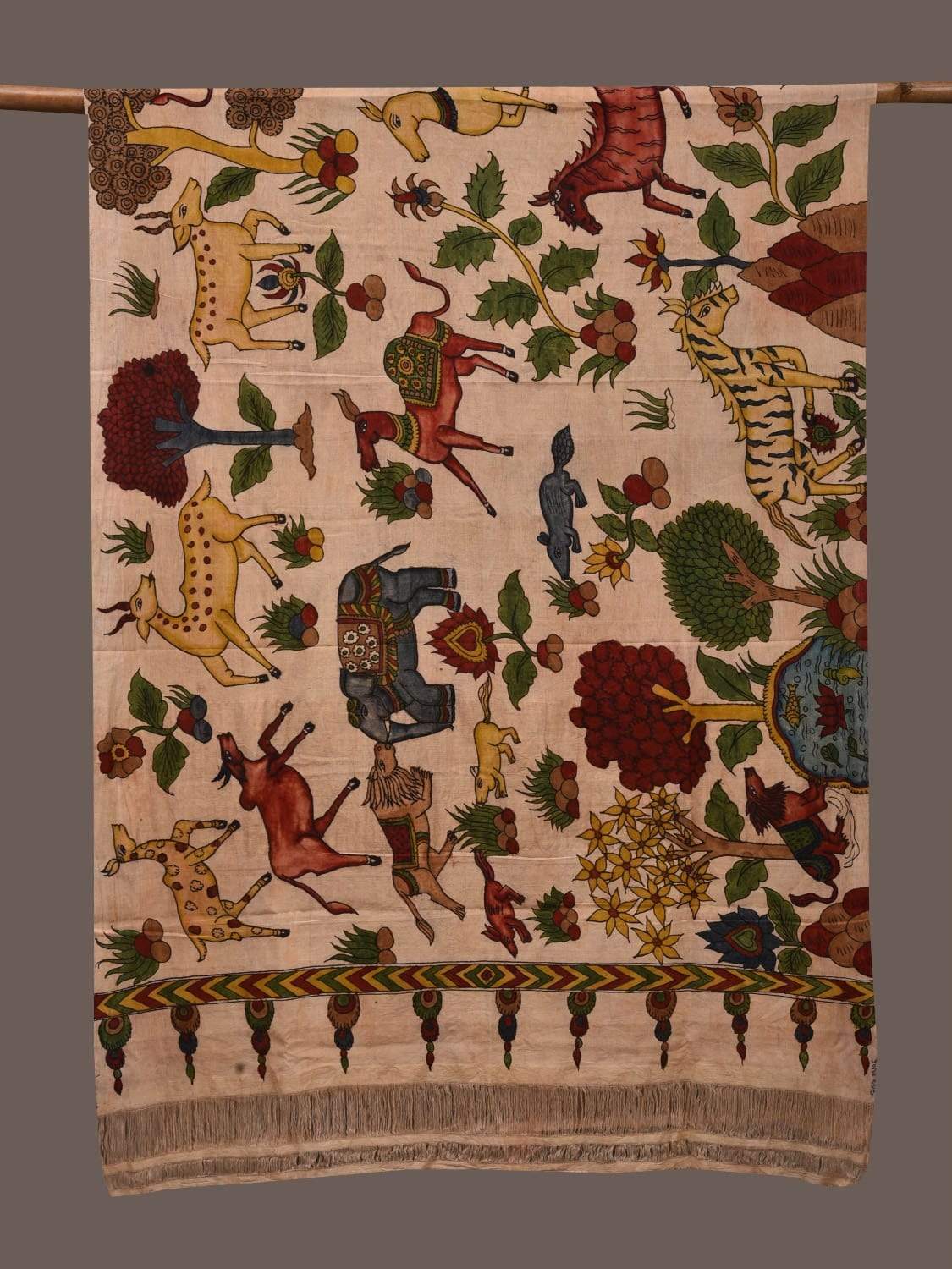 Cream Kalamkari Hand Painted Cotton Handloom Dupatta with Animals Design ds2387