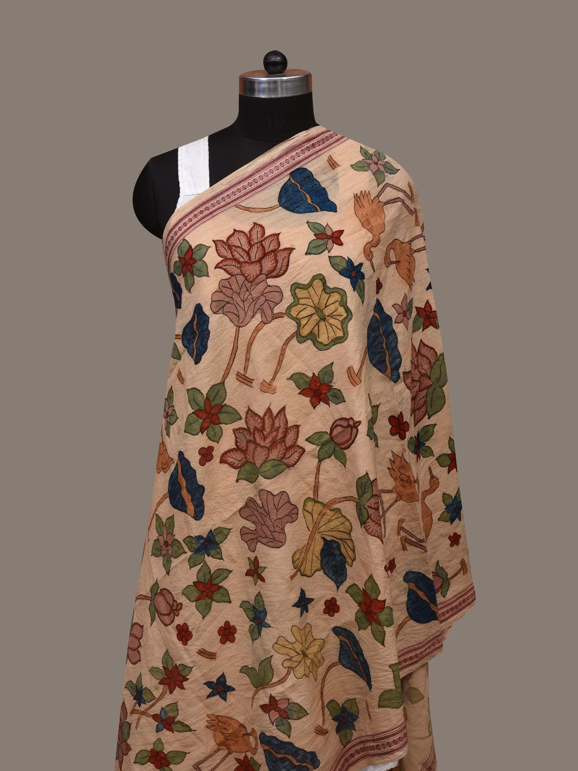 Cream Kalamkari Hand Painted Cotton Handloom Dupatta with Doby Border and Floral Design ds3061