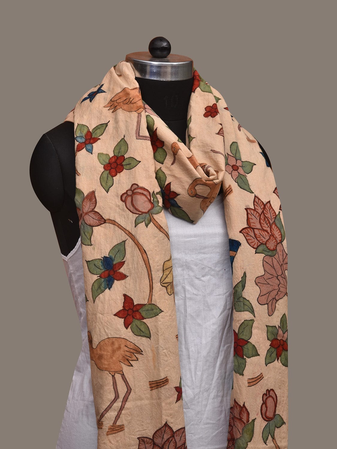 Cream Kalamkari Hand Painted Cotton Handloom Dupatta with Doby Border and Floral Design ds3061