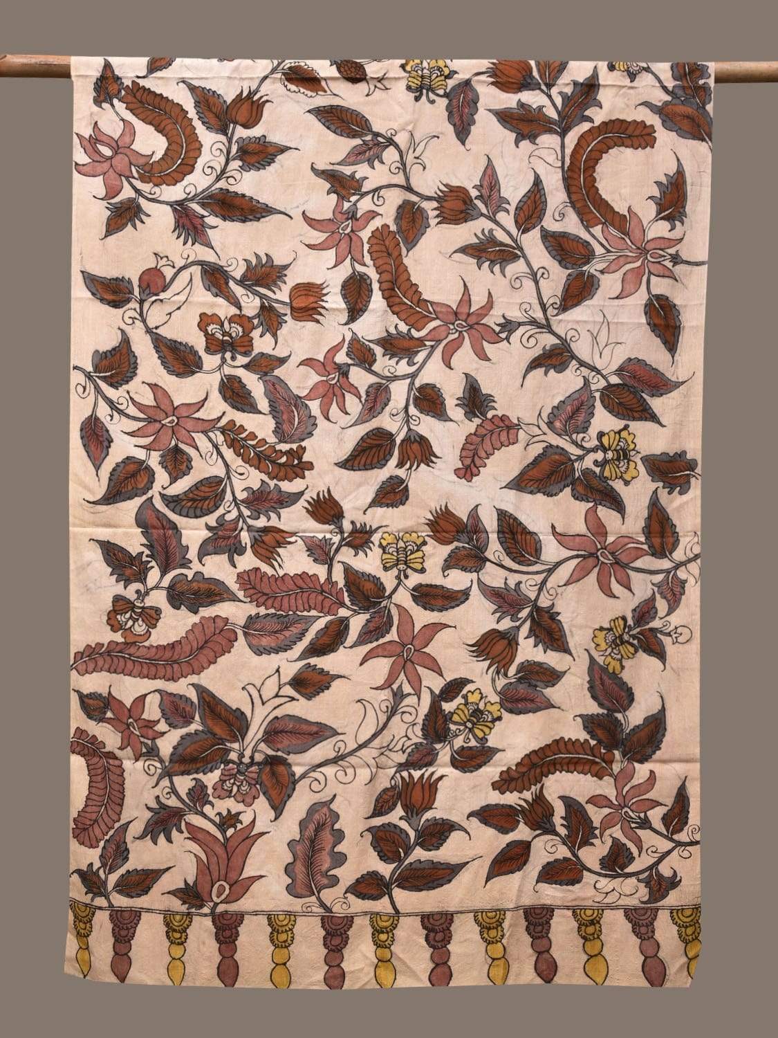 Cream Kalamkari Hand Painted Cotton Handloom Dupatta with Floral Design ds2289