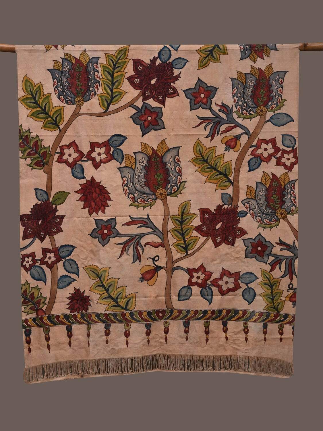 Cream Kalamkari Hand Painted Cotton Handloom Dupatta with Floral Design ds2384