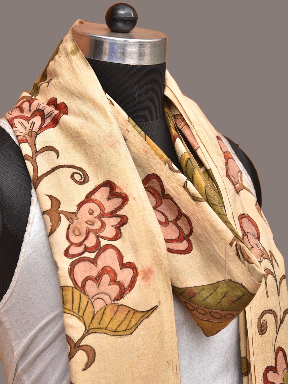 Cream Kalamkari Hand Painted Cotton Handloom Dupatta with Floral Design ds3317