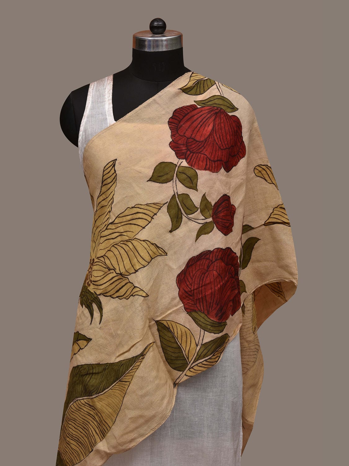 Cream Kalamkari Hand Painted Cotton Handloom Stole with Big Floral Design ds2999