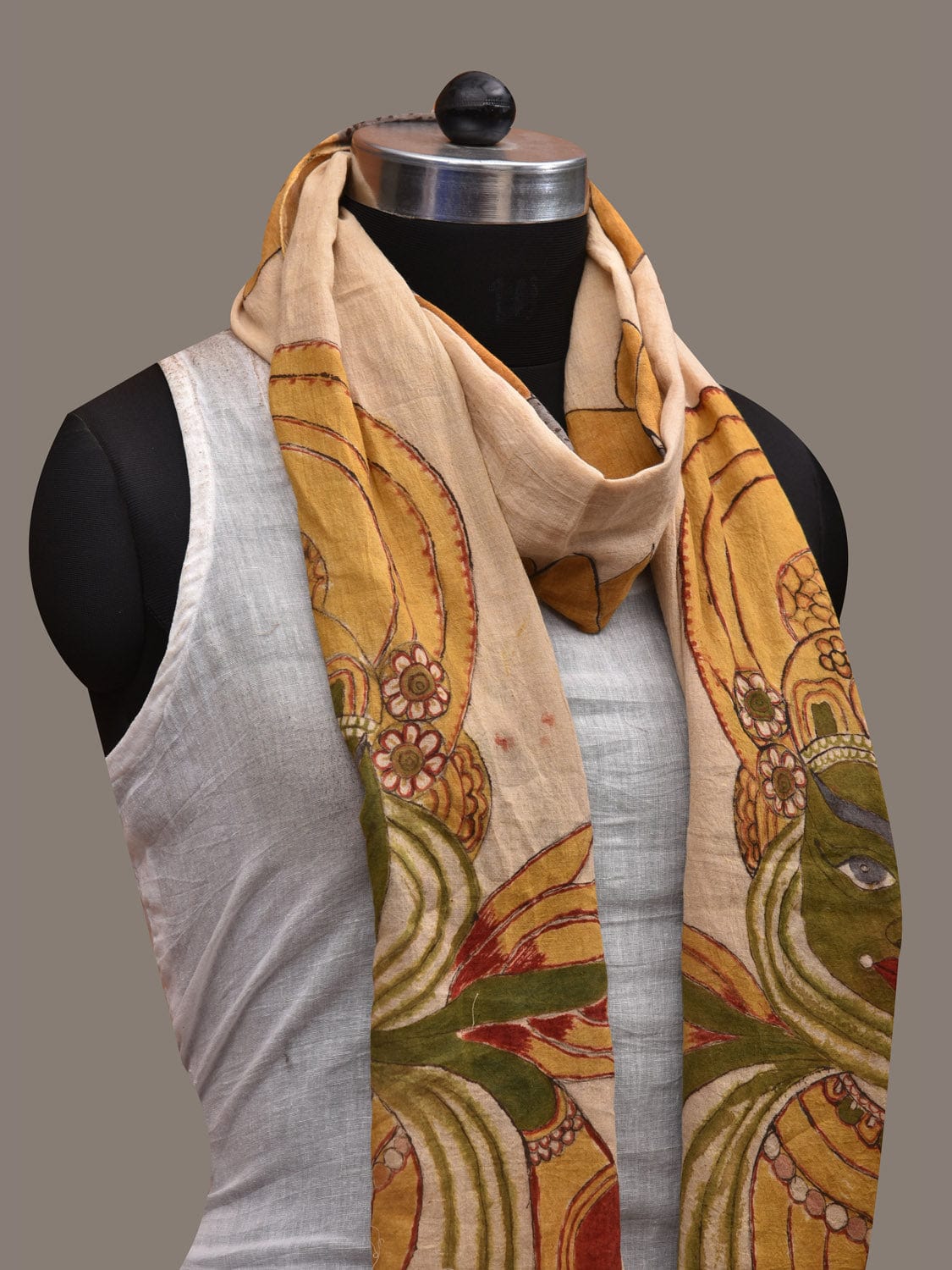 Cream Kalamkari Hand Painted Cotton Handloom Stole with Big Flowers Design ds2824