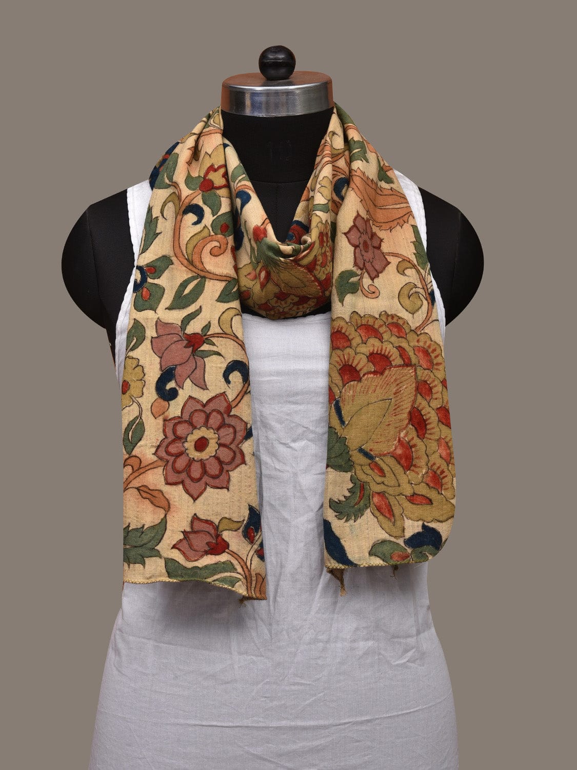 Cream Kalamkari Hand Painted Cotton Handloom Stole with Floral Design ds3052