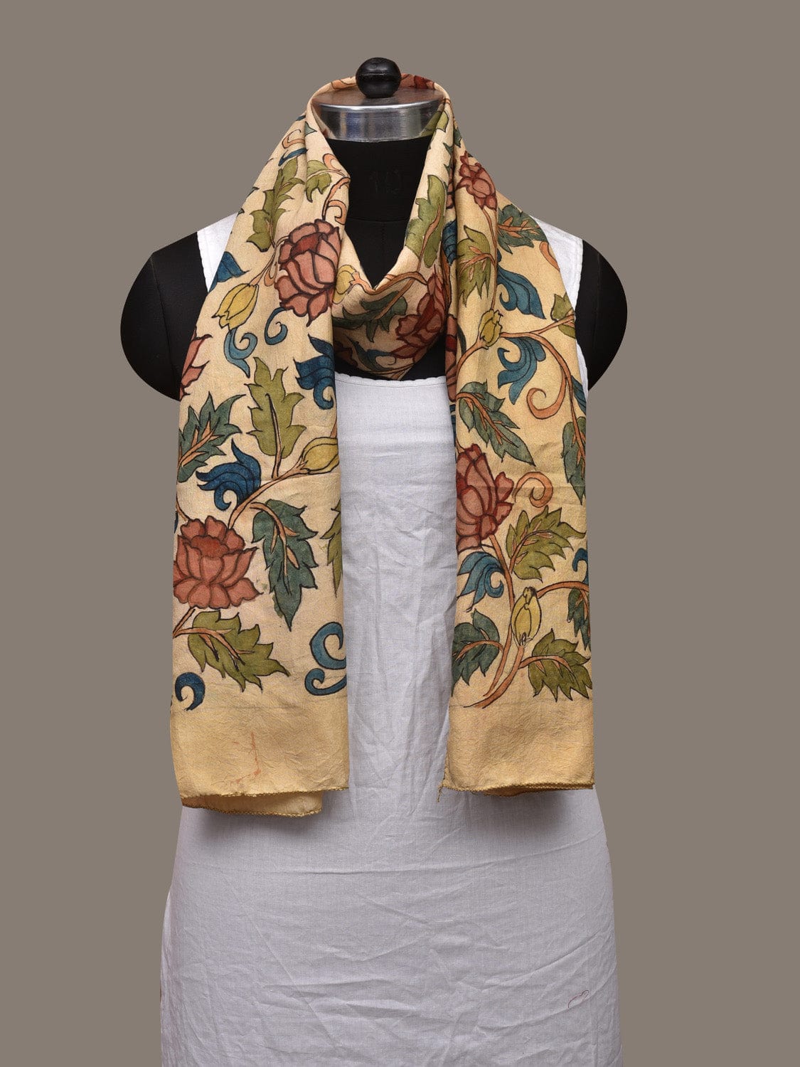 Cream Kalamkari Hand Painted Cotton Handloom Stole with Lotus Flowers Design ds3050