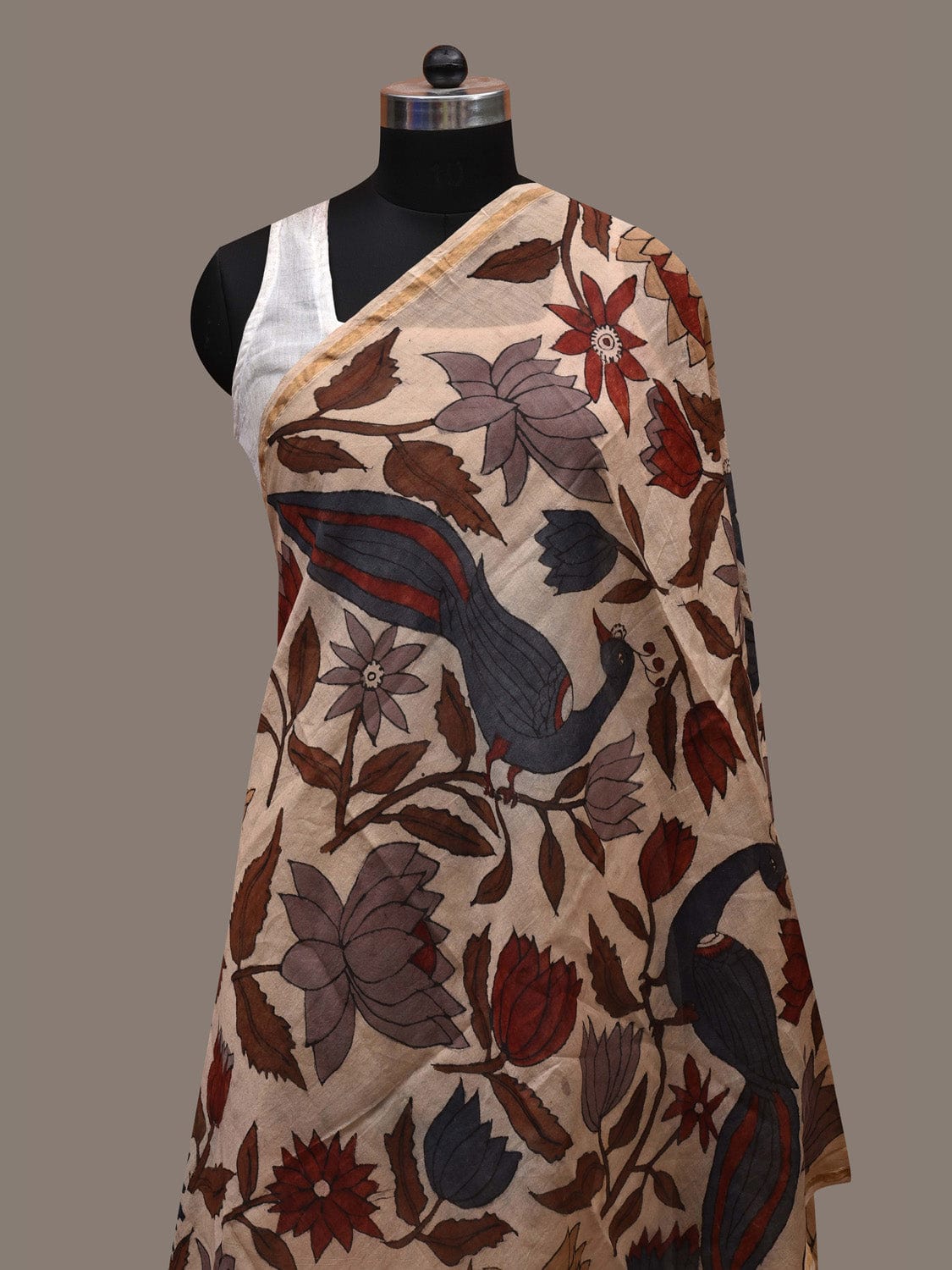 Cream Kalamkari Hand Painted Cotton Silk Handloom Dupatta with Lotus and Peacocks Design ds2753