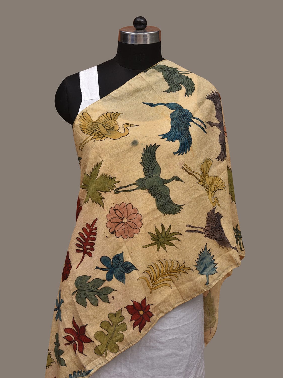 Cream Kalamkari Hand Painted Cotton Silk Handloom Stole with Floral and Birds Design ds3031