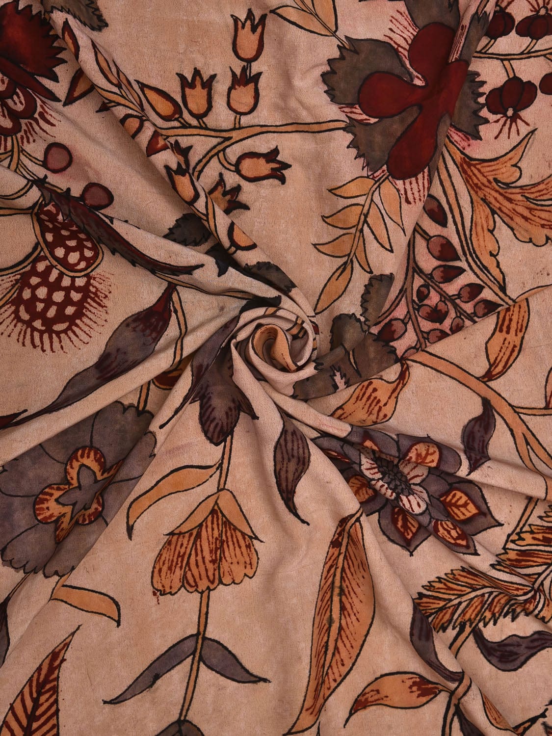 Cream Kalamkari Hand Painted Heavy Crepe Handloom 6mts Fabric with Exotic Flowers Design f0206