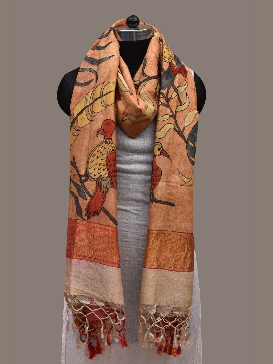 Cream Kalamkari Hand Painted Kanchipuram Silk Handloom Dupatta with Birds and Leaves Design ds2668