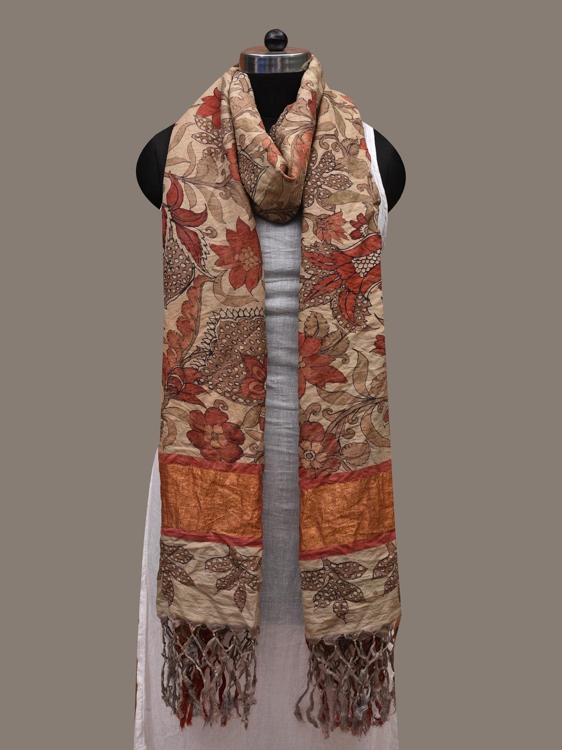 Cream Kalamkari Hand Painted Kanchipuram Silk Handloom Dupatta with Floral Design ds2658