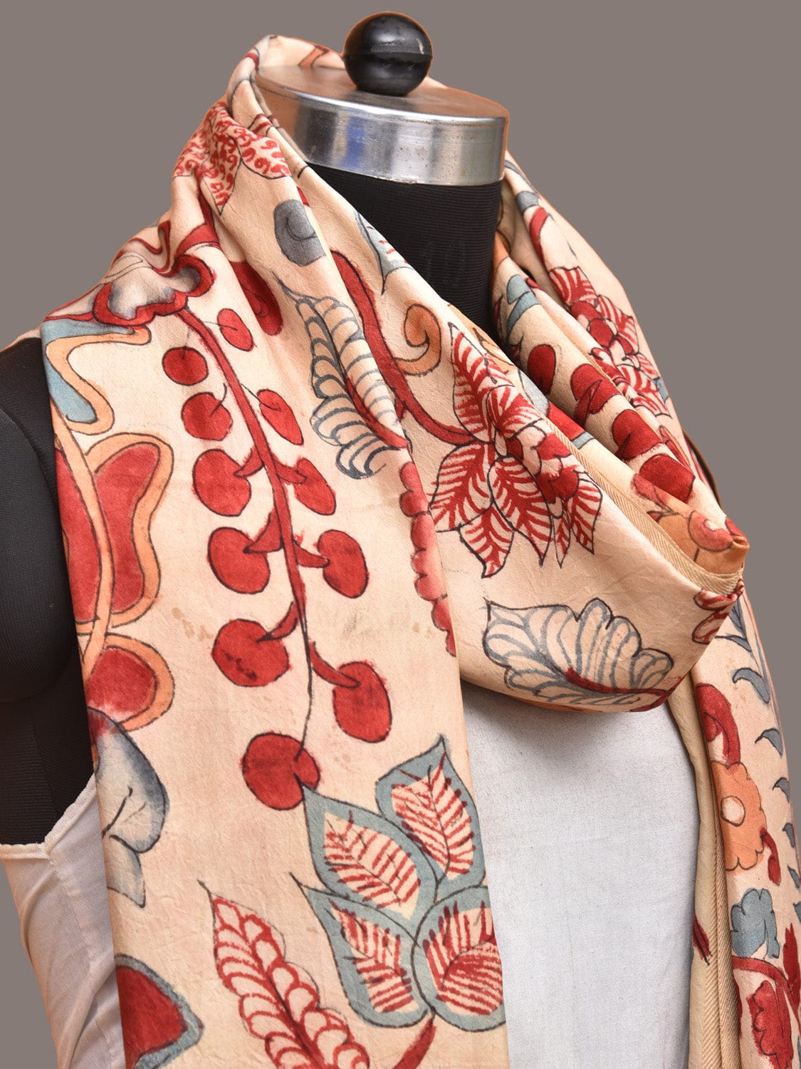 Cream Kalamkari Hand Painted Kanchipuram Silk Handloom Dupatta with Floral Design ds3322