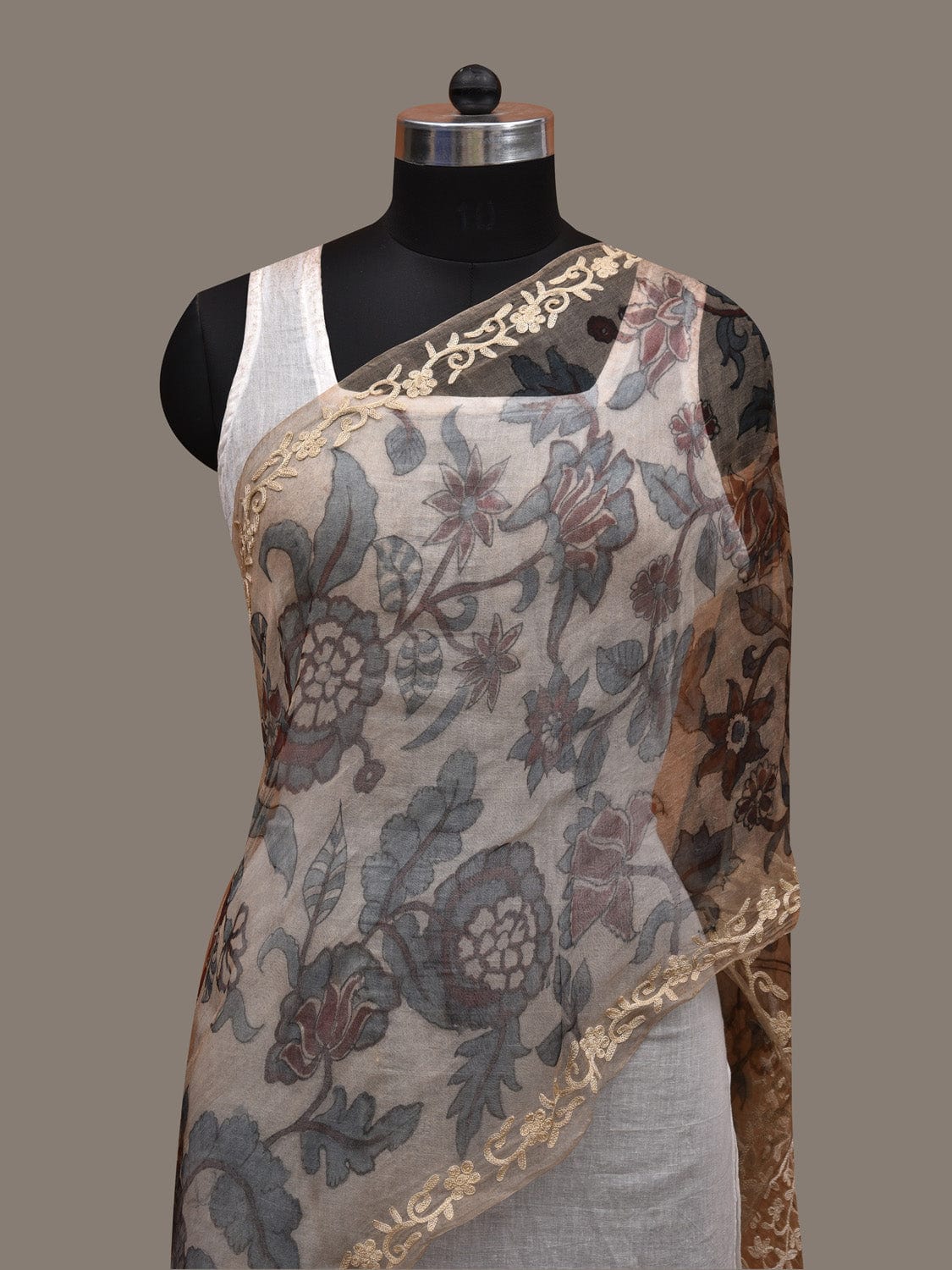 Cream Kalamkari Hand Painted Organza Silk Stole with Floral and Embroidary Design ds2894