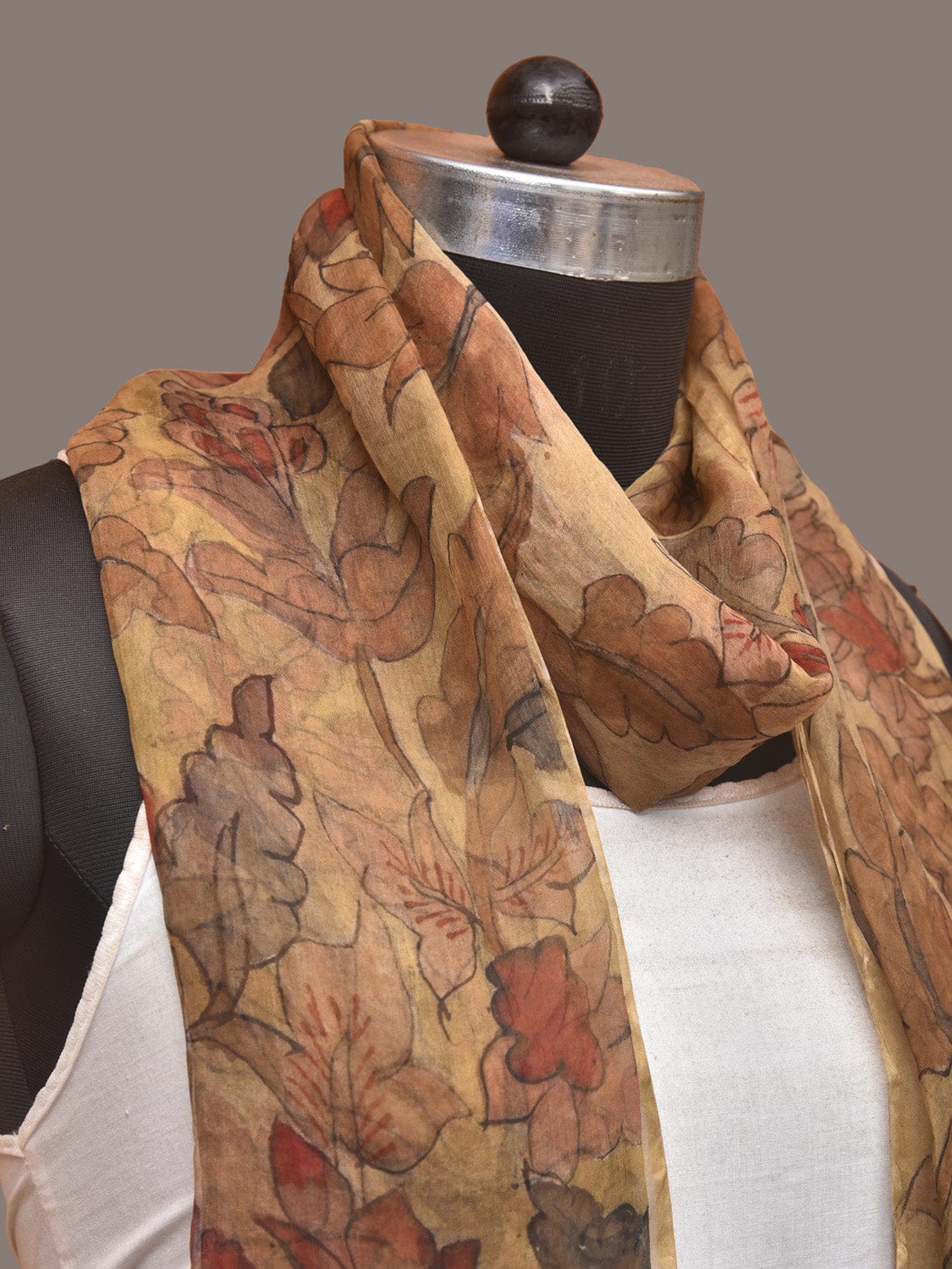 Cream Kalamkari Hand Painted Organza Stole with Floral Design ds3299