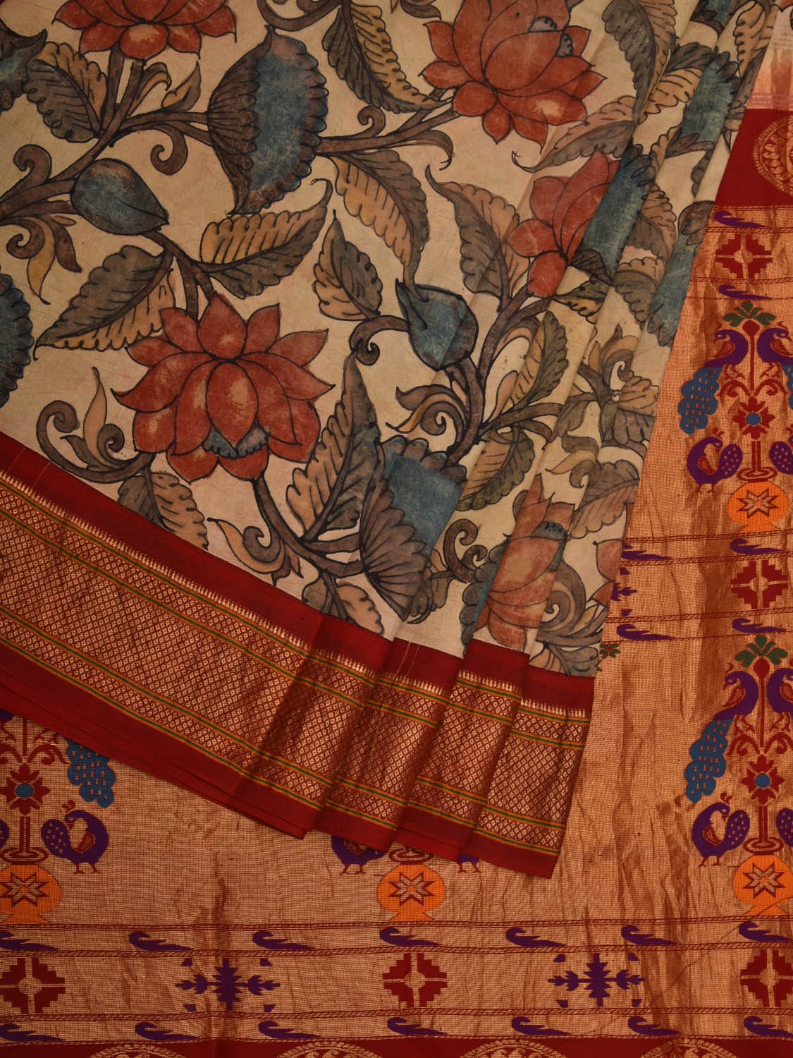 Cream Kalamkari Hand Painted Paithani Silk Handloom Saree with Lotus Flowers Design KL0693