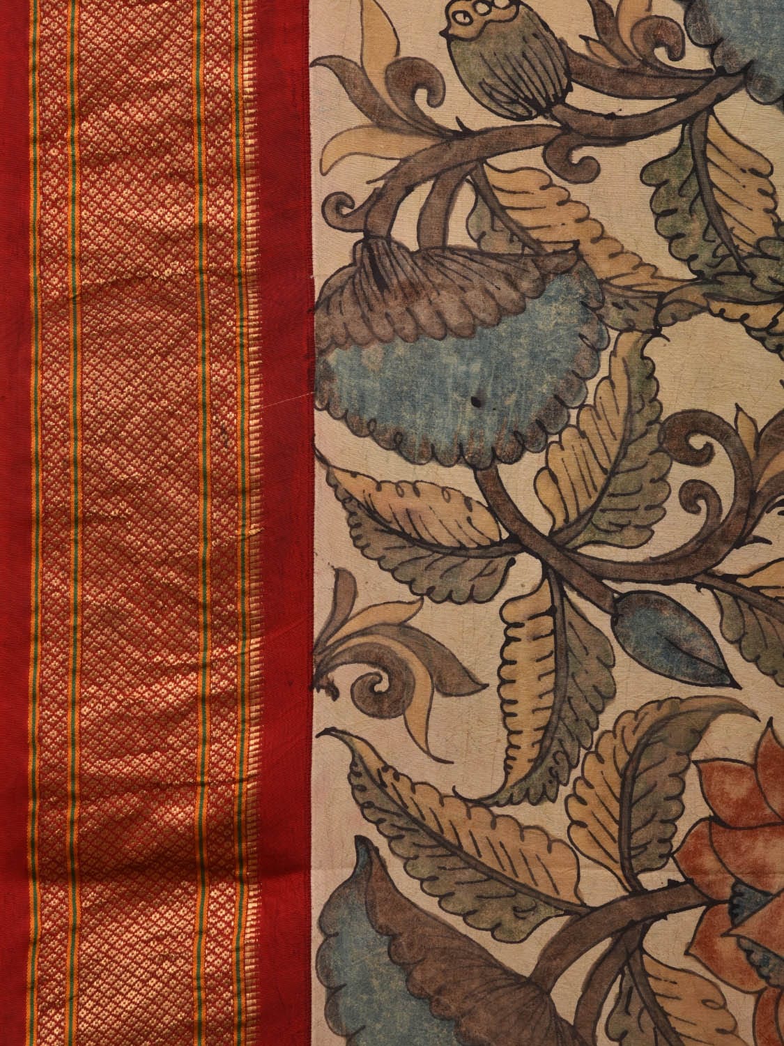 Cream Kalamkari Hand Painted Paithani Silk Handloom Saree with Lotus Flowers Design KL0693