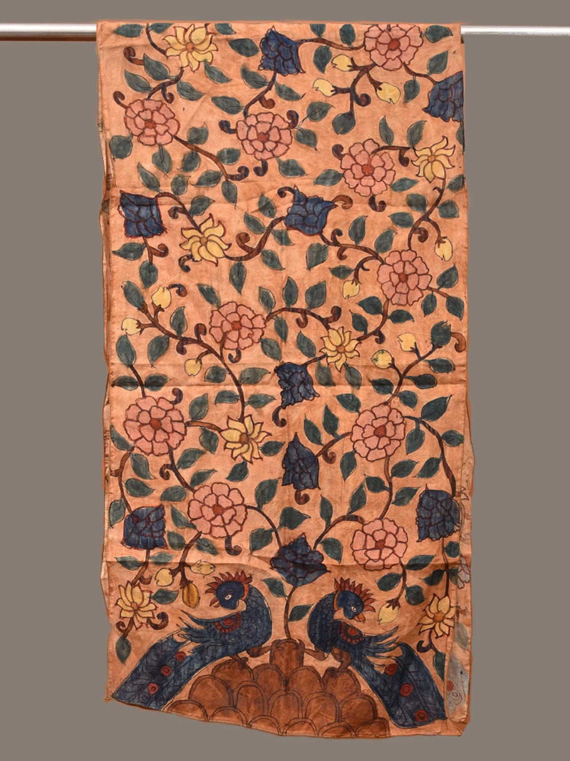 Cream Kalamkari Hand Painted Sico Stole with Floral and Peacocks Design ds3221