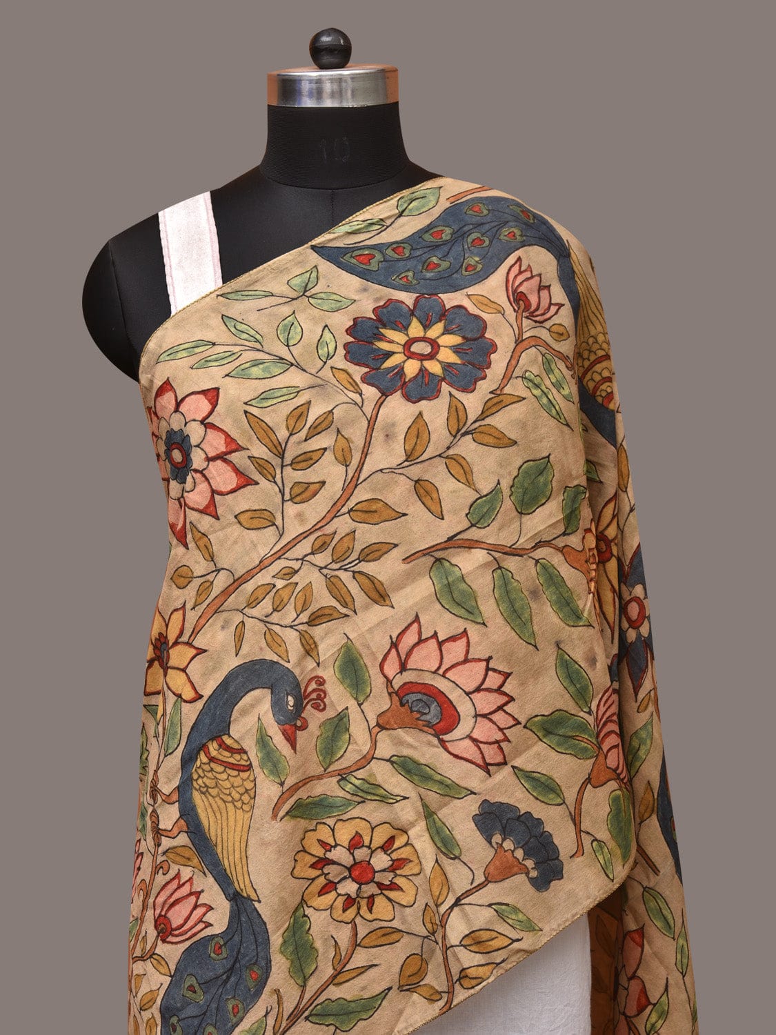 Cream Kalamkari Hand Painted Sico Stole with Floral and Peacocks Design ds3416