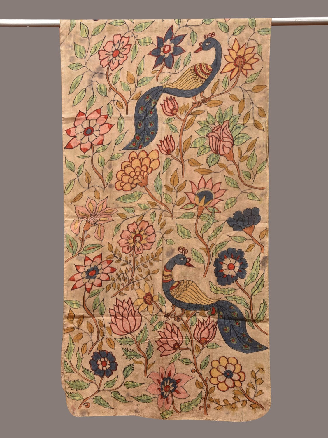 Cream Kalamkari Hand Painted Sico Stole with Floral and Peacocks Design ds3416