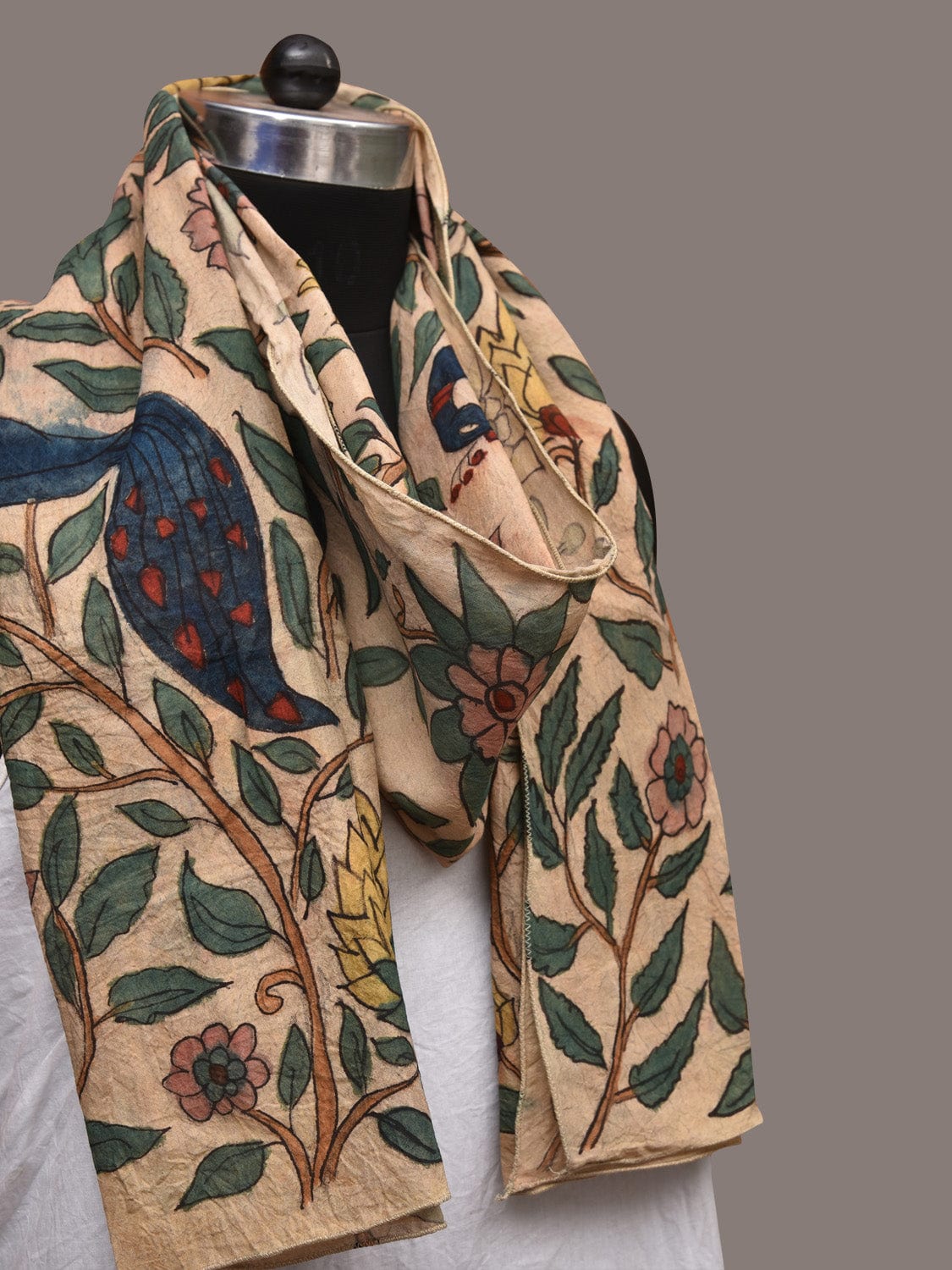 Cream Kalamkari Hand Painted Sico Stole with Floral and Peacocks Design ds3434