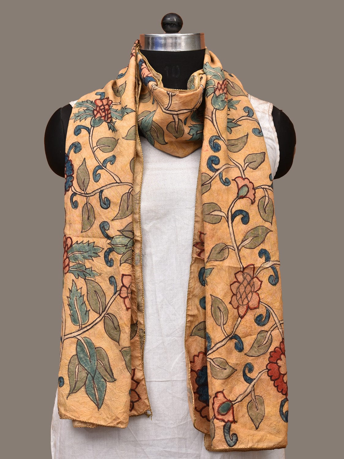 Cream Kalamkari Hand Painted Sico Stole with Floral Design ds3223