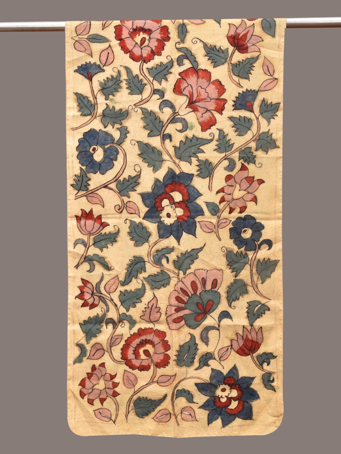 Cream Kalamkari Hand Painted Sico Stole with Floral Design ds3404