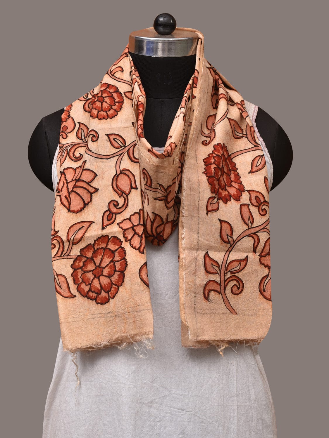 Cream Kalamkari Hand Painted Sico Stole with Floral Design ds3508