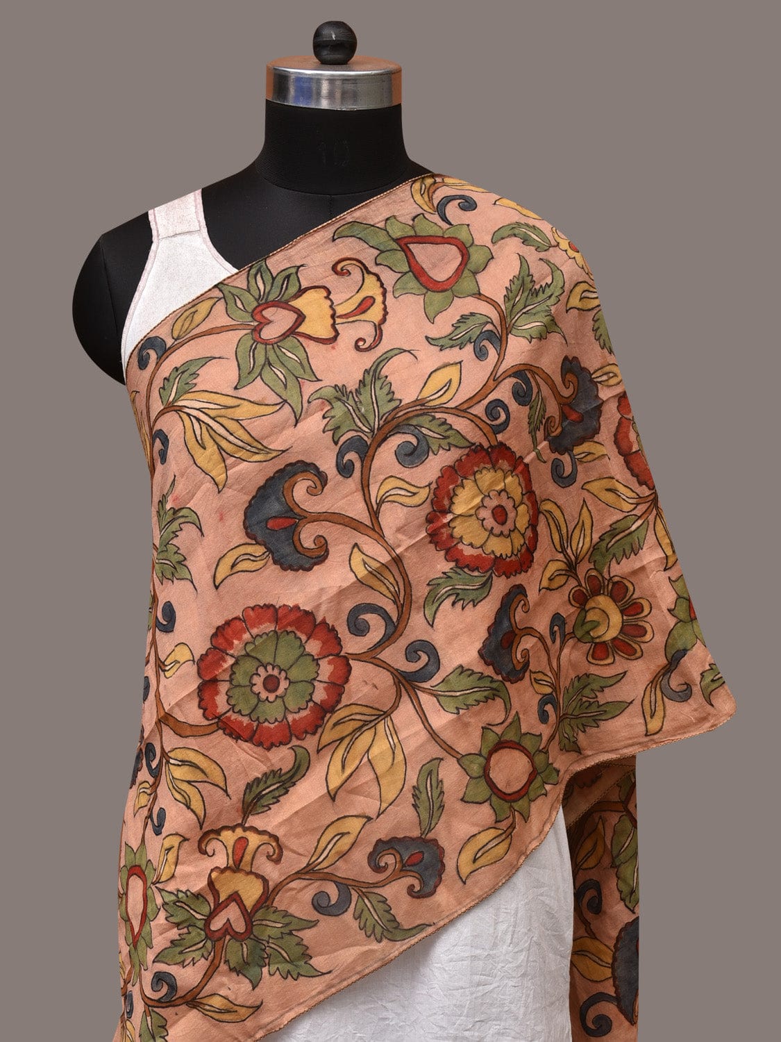 Cream Kalamkari Hand Painted Sico Stole with Floral Design ds3519