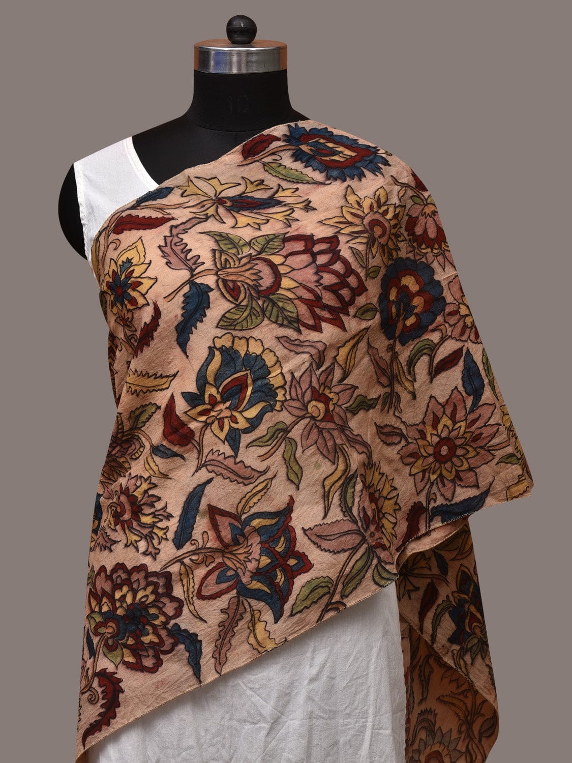 Cream Kalamkari Hand Painted Sico Stole with Floral Design ds3550