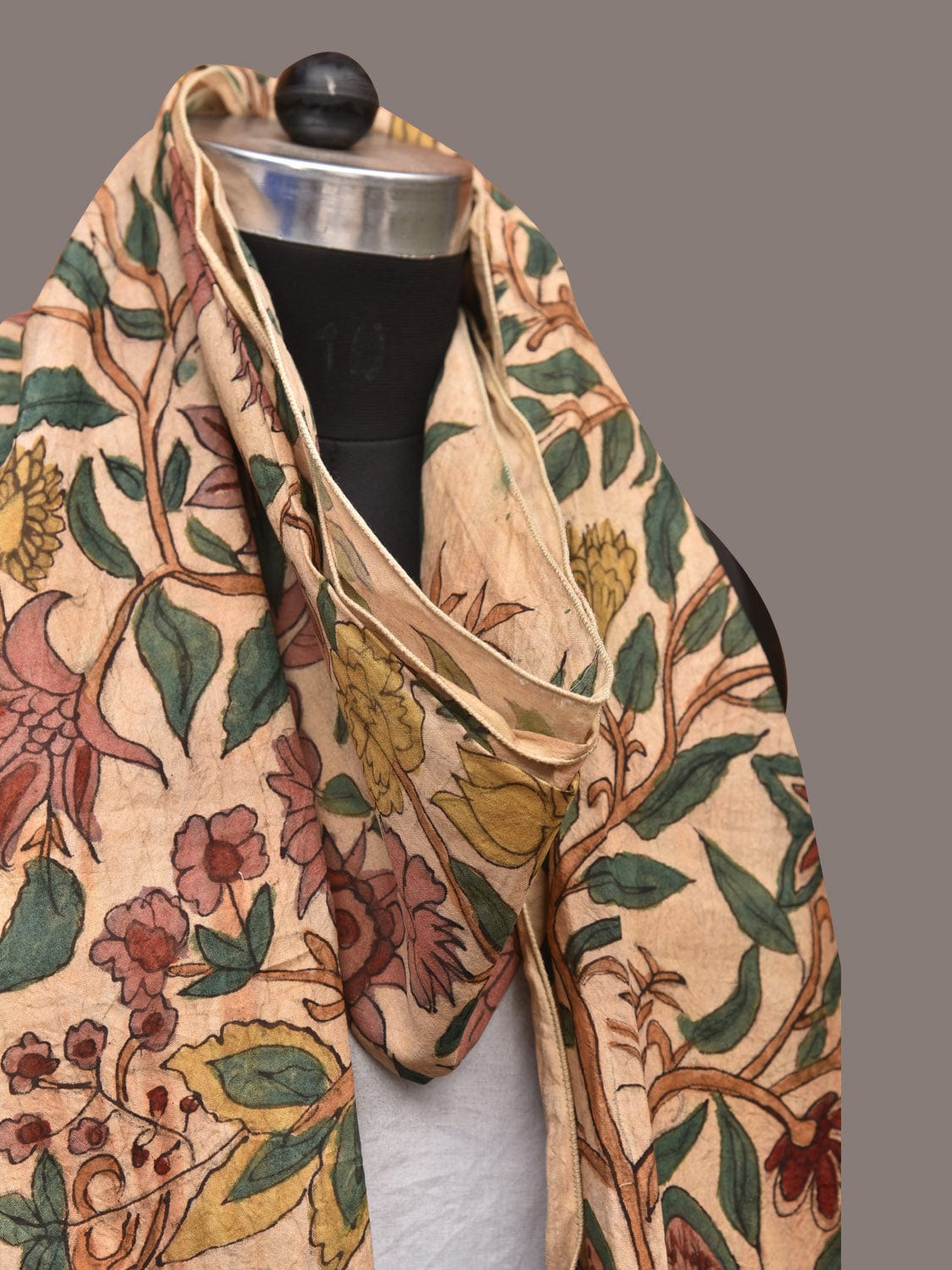 Cream Kalamkari Hand Painted Sico Stole with Tree of Life Design ds3444