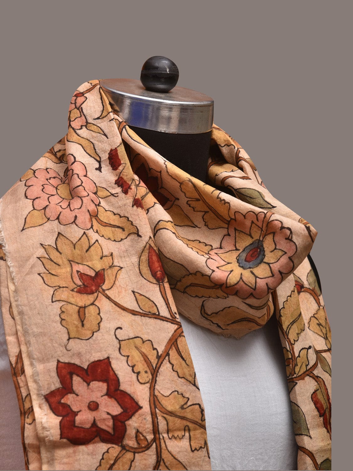 Cream Kalamkari Hand Painted Sico Stole with Tree of Life Design ds3509