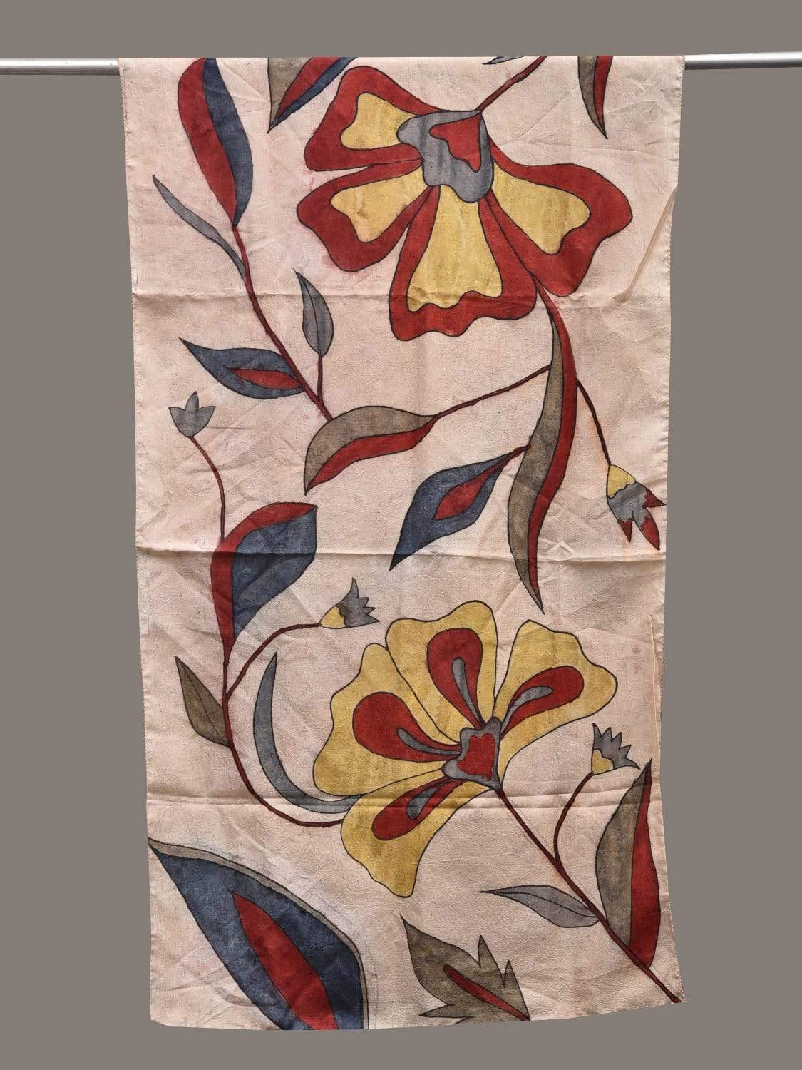 Cream Kalamkari Hand Painted Silk Handloom Stole with Big Floral Design ds2455