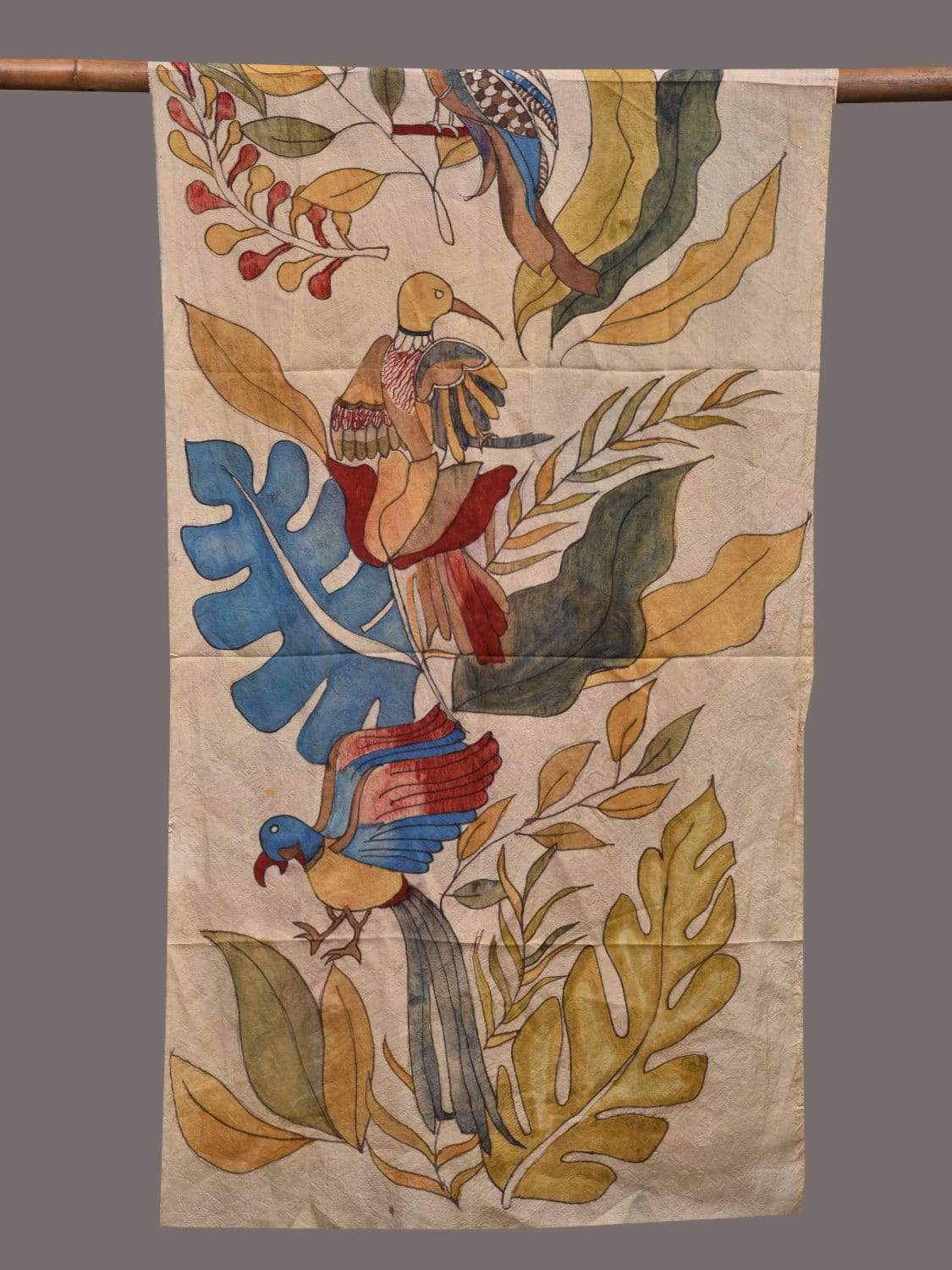 Cream Kalamkari Hand Painted Silk Handloom Stole with Birds and Leaves Design ds2414