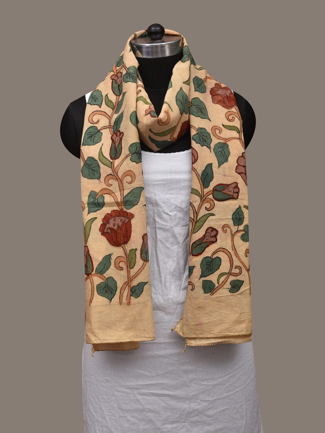 Cream Kalamkari Hand Painted Silk Handloom Stole with Lotus Flowers Design ds3020