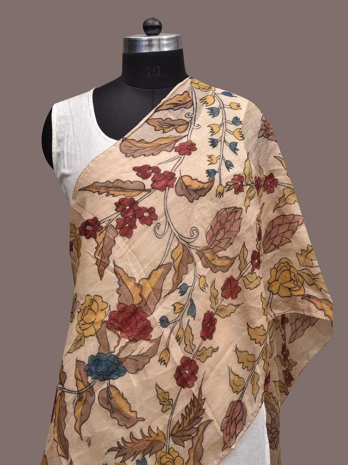 Cream Kalamkari Hand Painted Silk Stole with Floral Design ds2318