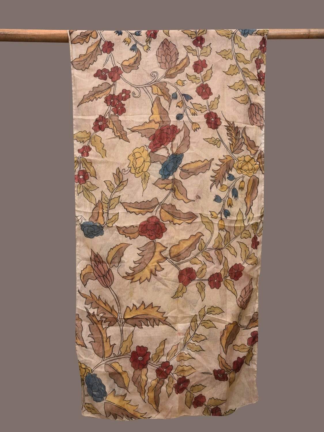 Cream Kalamkari Hand Painted Silk Stole with Floral Design ds2318