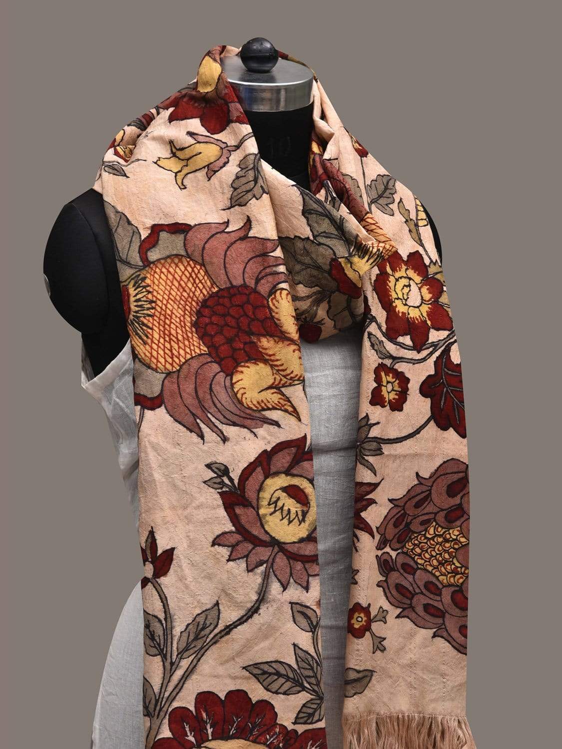 Cream Kalamkari Hand Painted Spun Cotton Handloom Dupatta with Floral Design ds2543