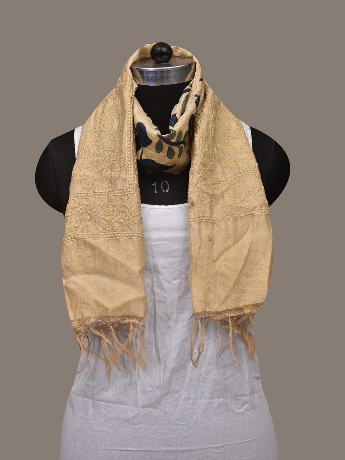 Cream Kalamkari Hand Painted Tussar Handloom Stole with Embroidary and Floral Design ds3076