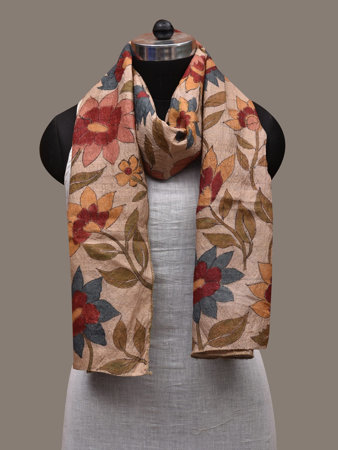 Cream Kalamkari Hand Painted Tussar Handloom Stole with Floral Design ds2761