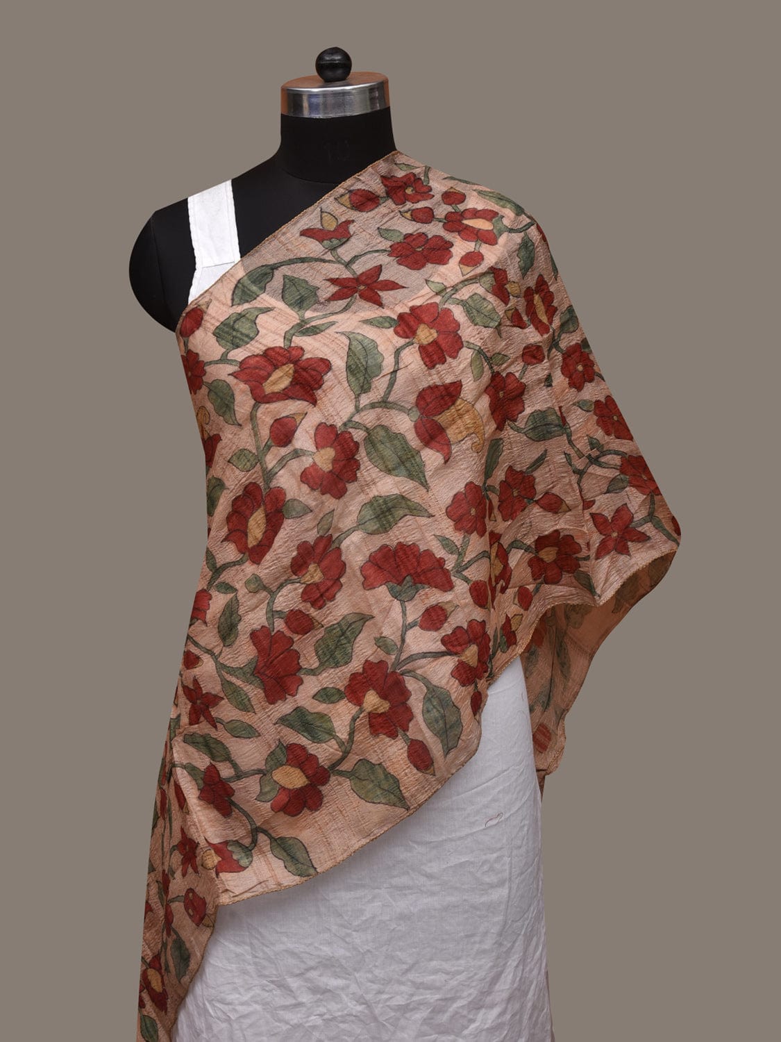 Cream Kalamkari Hand Painted Tussar Handloom Stole with Floral Design ds3055