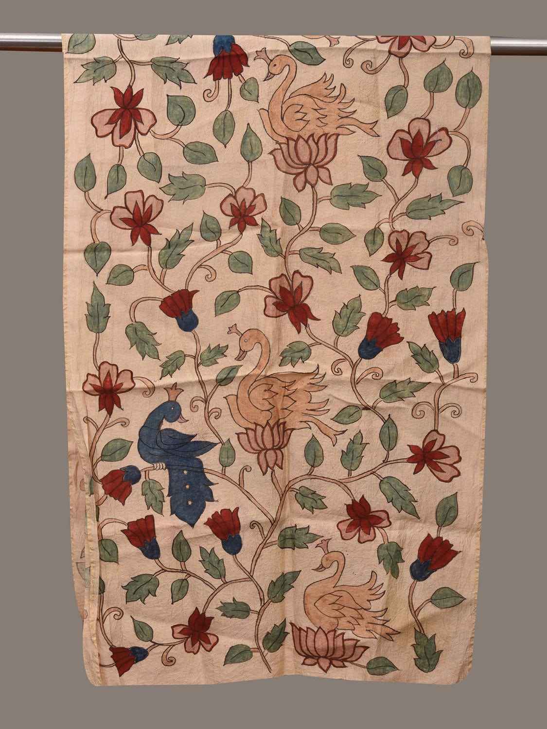 Cream Kalamkari Hand Painted Tussar Handloom Stole with Peacocks and Floral Design ds3075