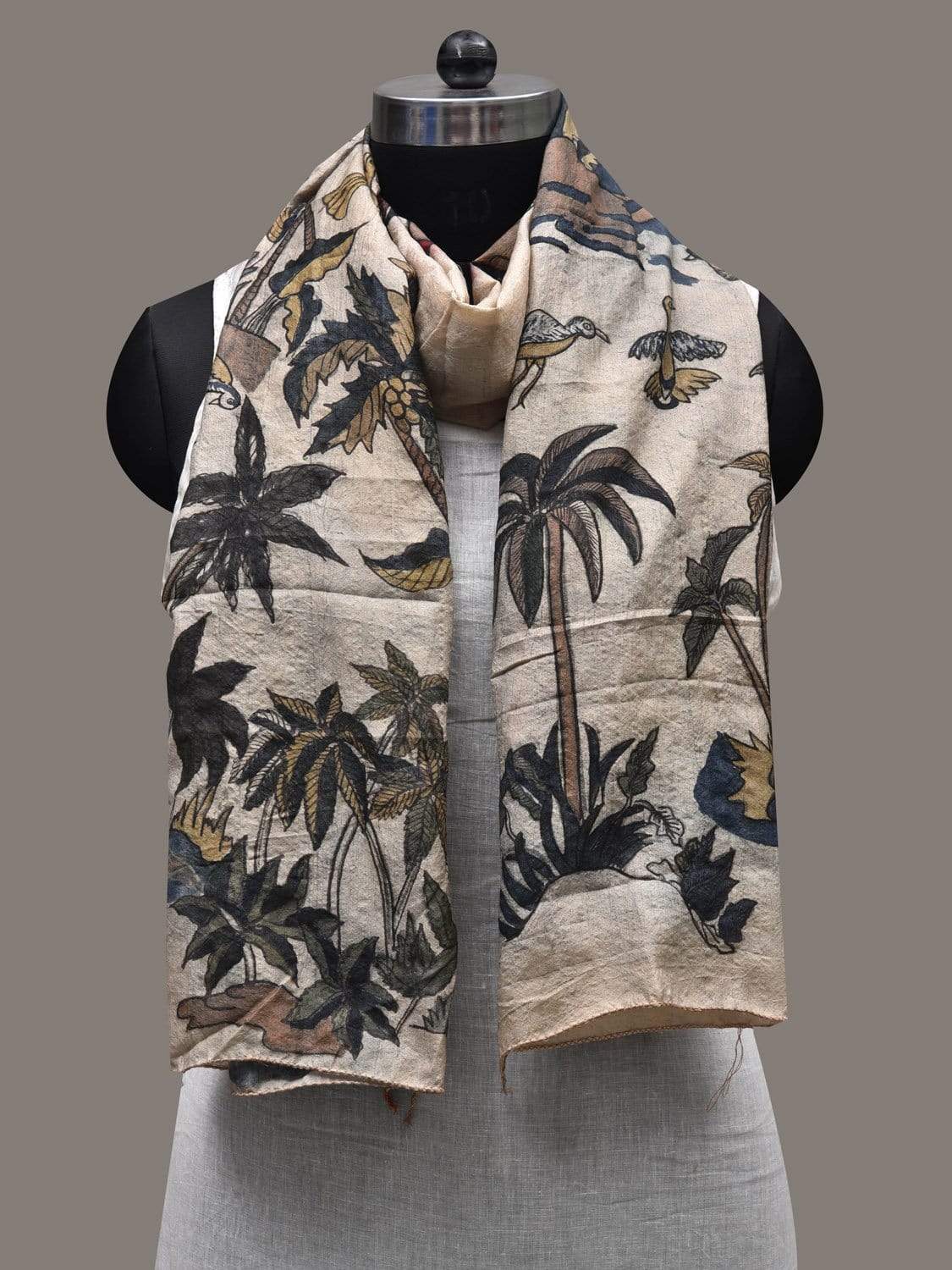 Cream Kalamkari Hand Painted Tussar Handloom Stole with Trees and Birds Design ds2456