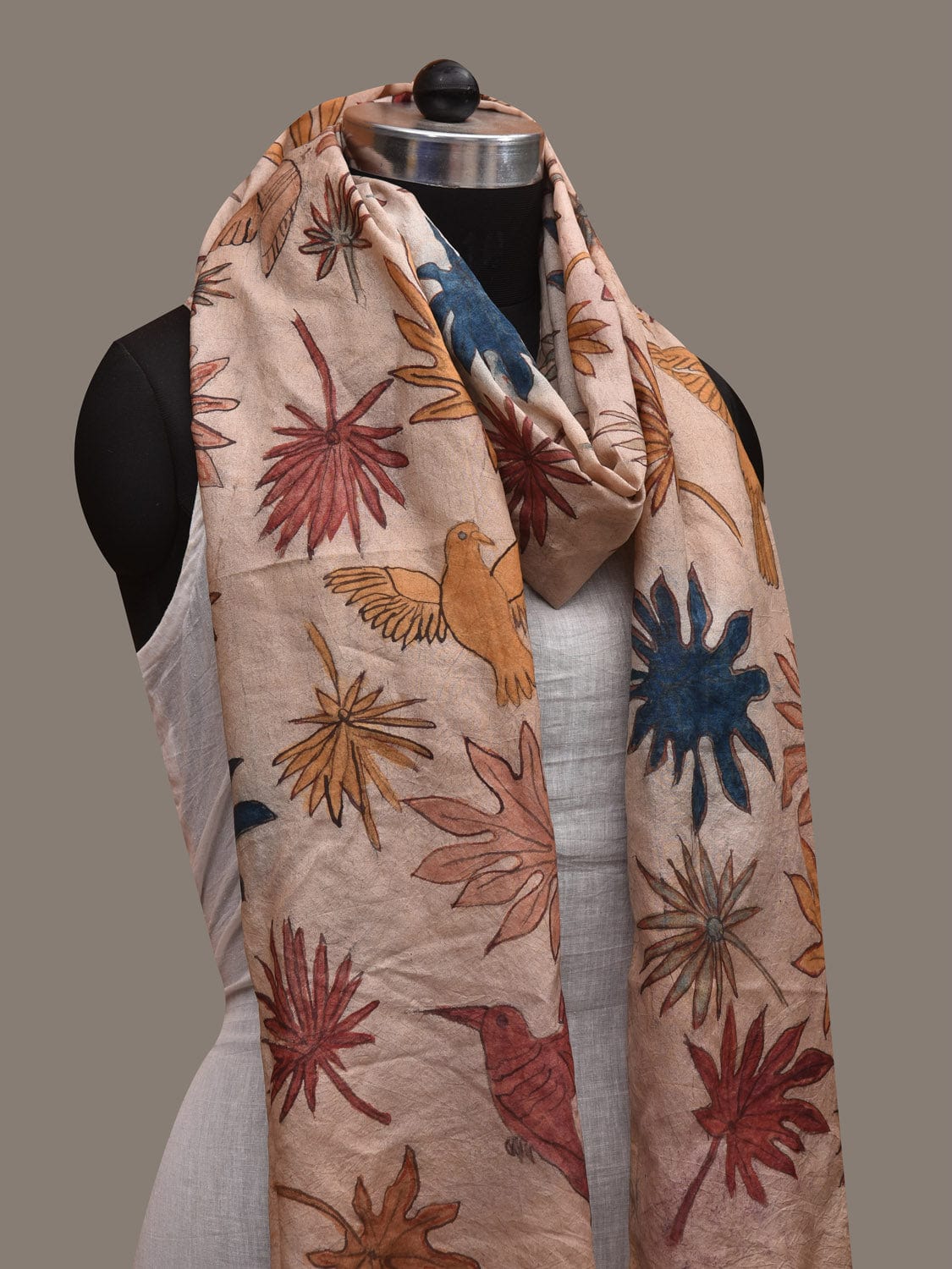 Cream Kalamkari Hand Painted Tussar Stole with Floral and Birds Design ds2933
