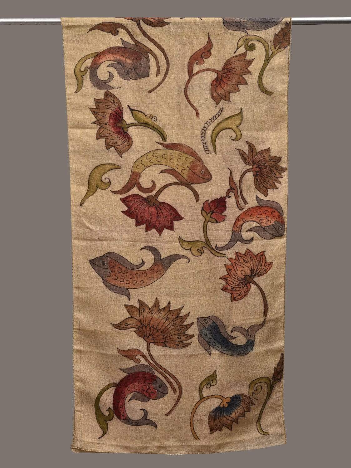 Cream Kalamkari Hand Painted Woolen Handloom Stole with Fishes and Lotus Flowers Design ds2441