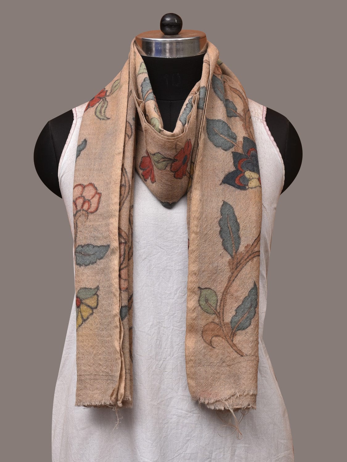 Cream Kalamkari Hand Painted Woolen Handloom Stole with Floral Design ds3538